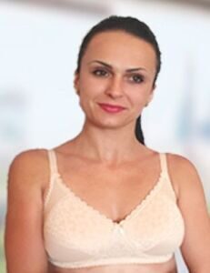 Диана на фоне 4